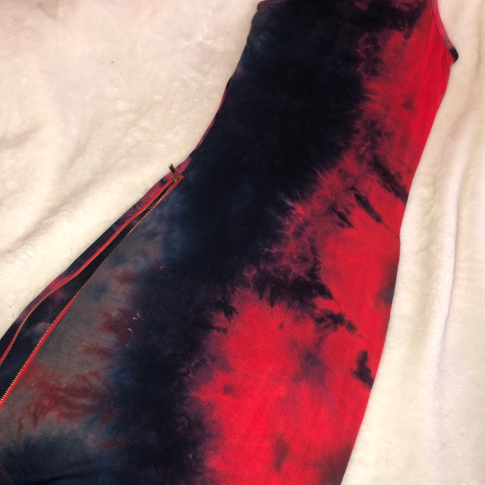 Formal dress - Picture 4 of 6